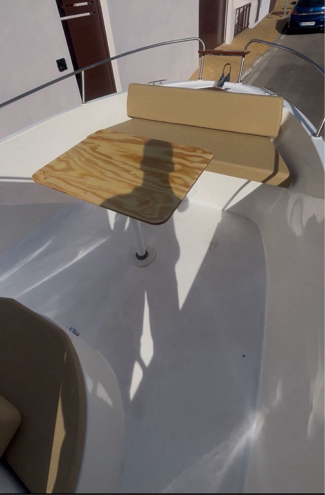 Embarcación Astec Fiber Caribe 610 12 Personas