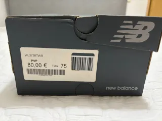 Zapatillas de mujer deNew Balance Negras y Marron