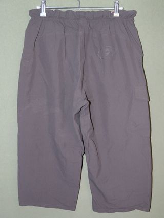 Pantalón Eider Talla 44 Caqui