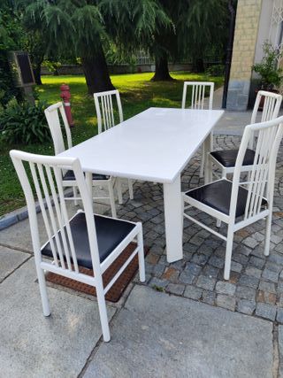 Tavolo da pranzo o da ufficio bianco con 6 sedie