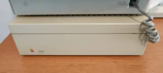 Apple Macintosh Plus con unidad 40SC