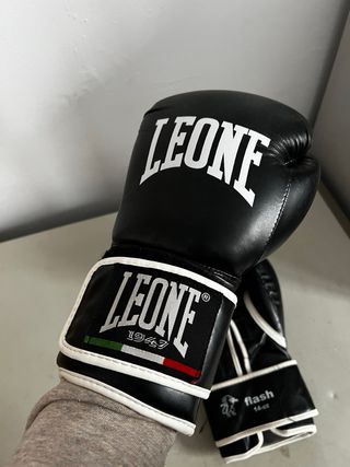Guantes de boxeo Leone negros 14oz