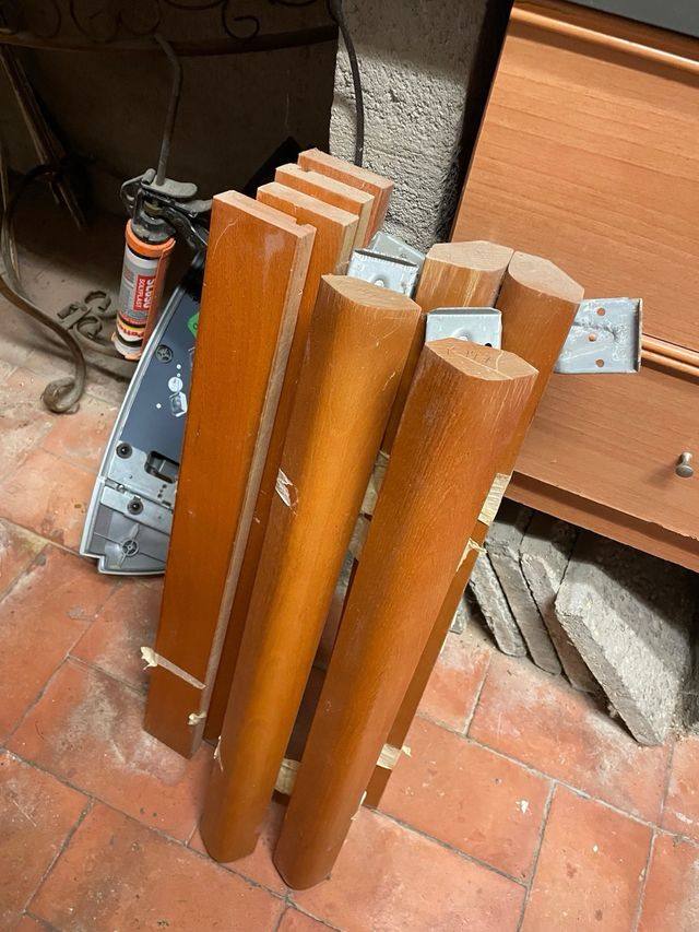 Mesa familiar de madera