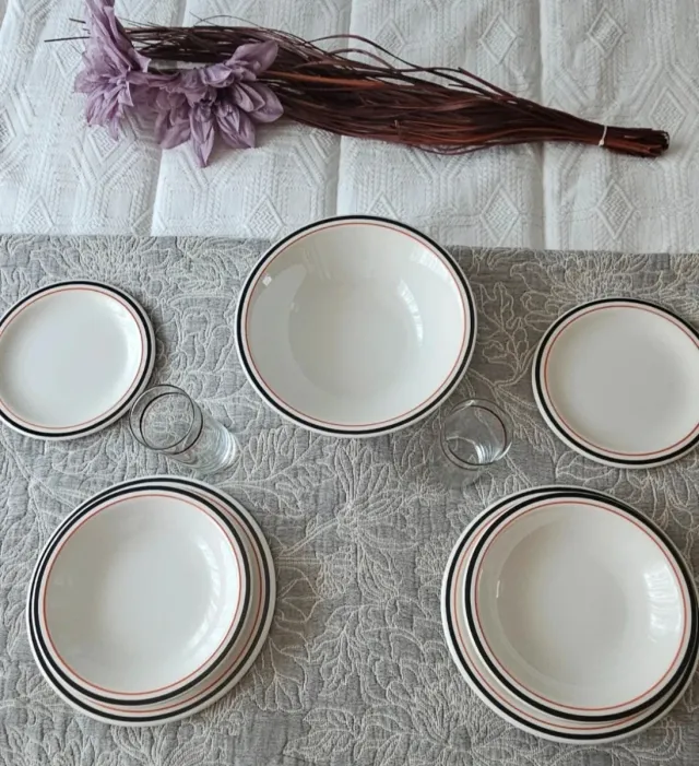 Vajilla 6 servicios + 6 vasos + 1 ensaladera