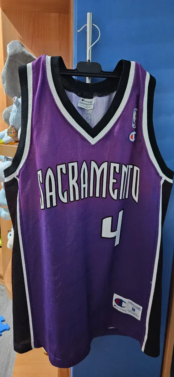 Camiseta Sacramento Kings Champion Talla M