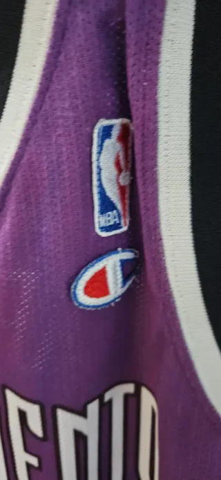 Camiseta Sacramento Kings Champion Talla M