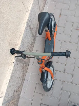 Bici sin pedales naranja