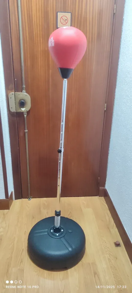 Saco de boxeo HOMCOM rojo