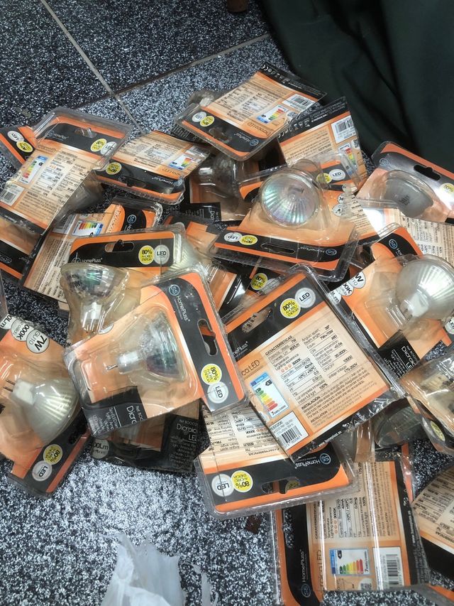 45 halógenos 50W 220v