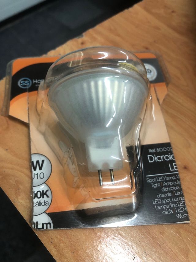 45 halógenos 50W 220v