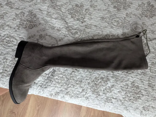 Botas mosqueteras grises