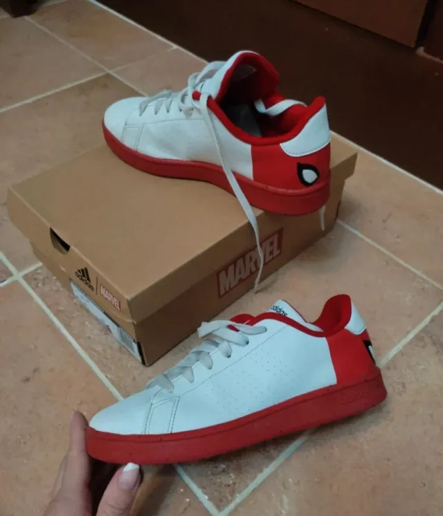 Zapatillas Adidas Marvel Spiderman niño