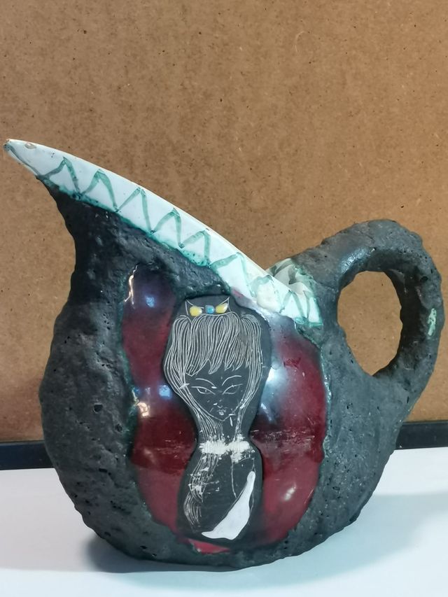 Brocca ceramica effetto lava con disegno