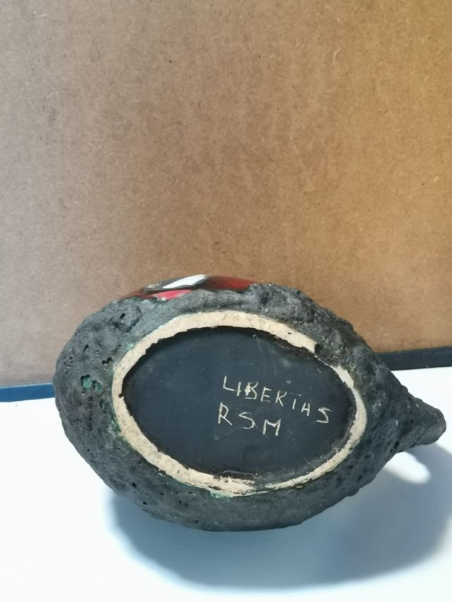 Brocca ceramica effetto lava con disegno