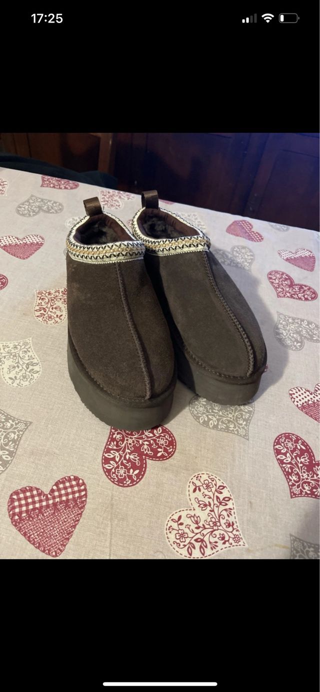 Simil UGG marrone n.40