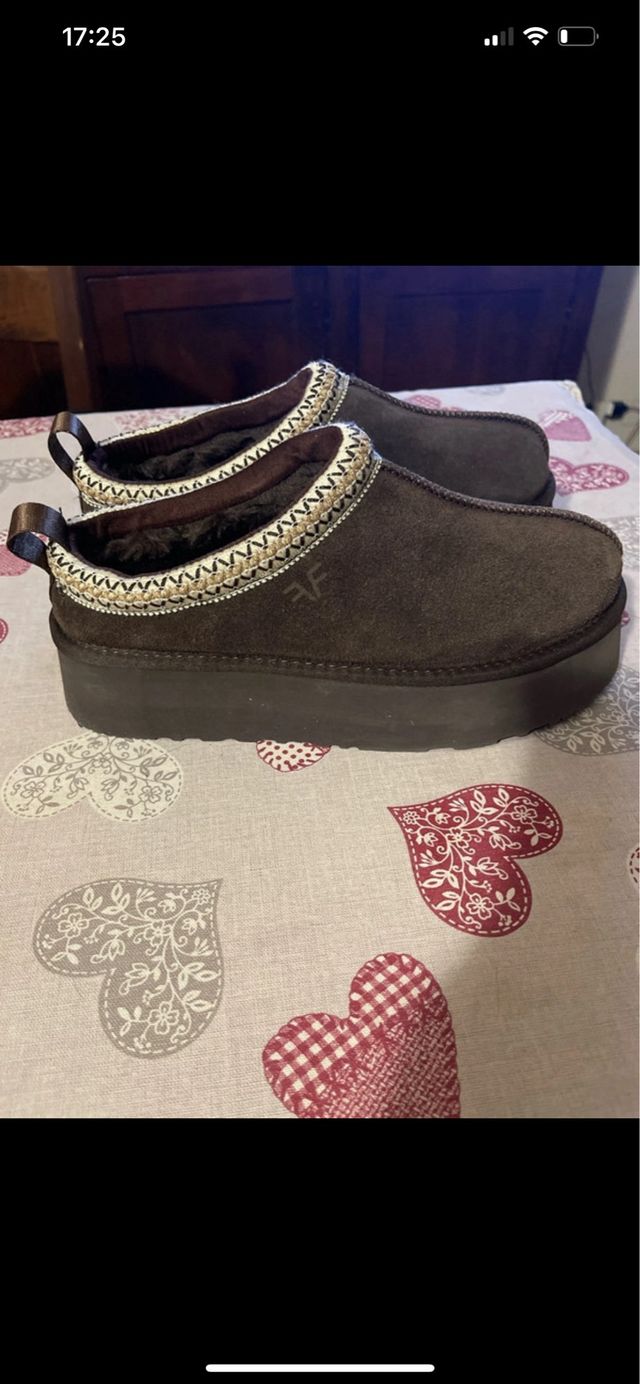 Simil UGG marrone n.40