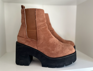 botas botines marrones con plataformas de ante