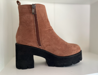 botas botines marrones con plataformas de ante