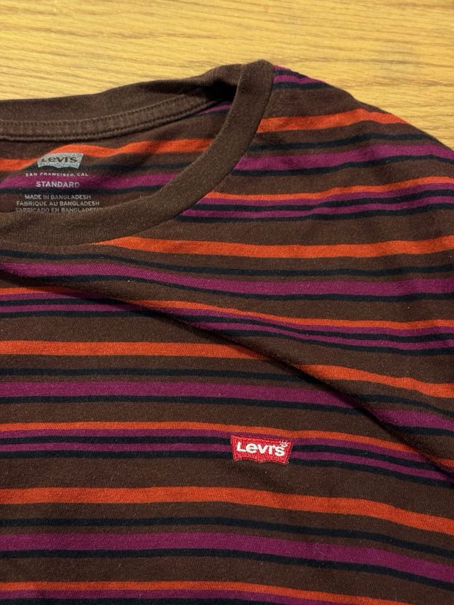 Camiseta Levi's Rayas Marrón y Morado
