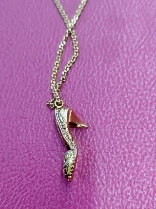 Colgante zapato tacón antiguo