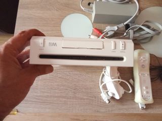 Nintendo Wii + 2 Juegos