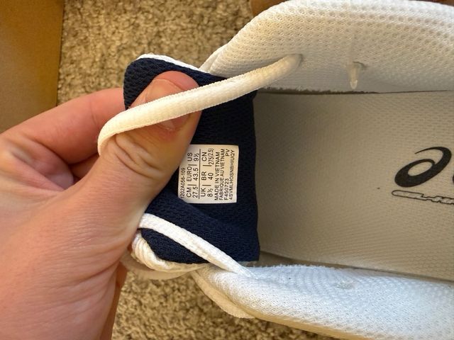 Asics Gel Kayano 14 Talla 43.5 Plata