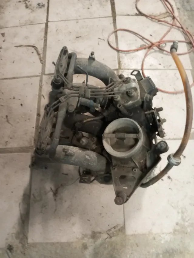 Admisión Mercedes 190 2.3 16v