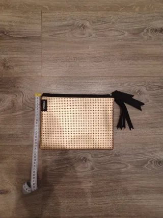 Bolso de mano neopreno dorado y negro