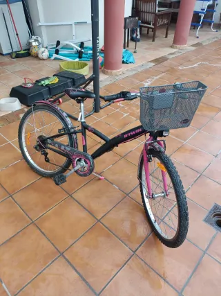 Bicicleta infantil BTWIN rosa