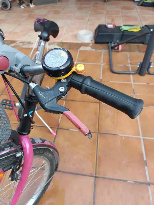 Bicicleta infantil BTWIN rosa