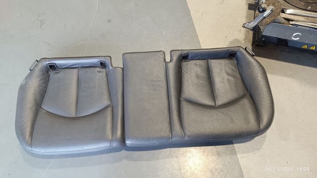 Asientos Mercedes Cuero Negro