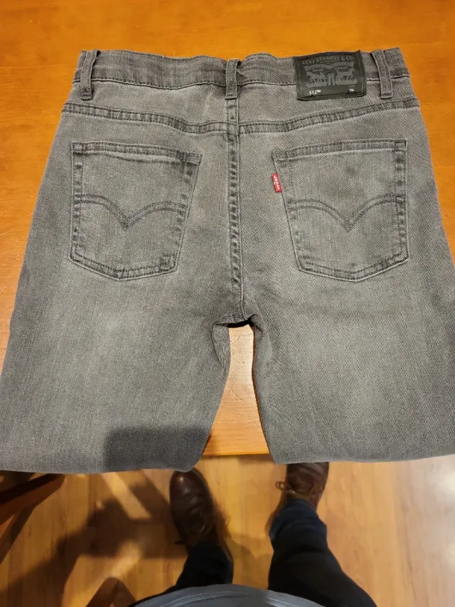Pantalón Levi's Gris Slim Fit