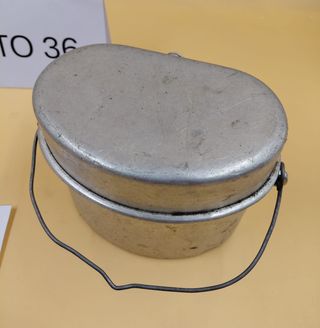 Schiscetta vintage in latta