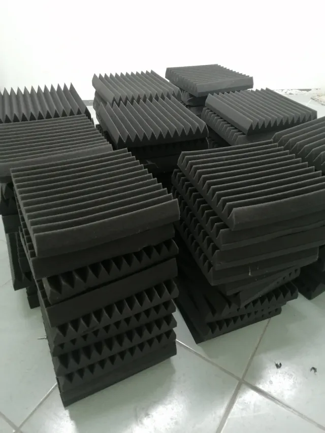 Paneles insonorizantes para aislamiento acústico