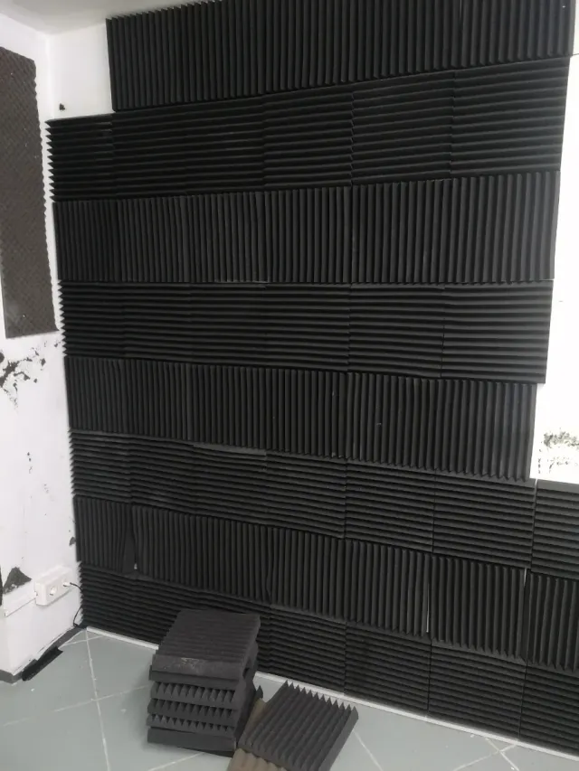 Paneles insonorizantes para aislamiento acústico