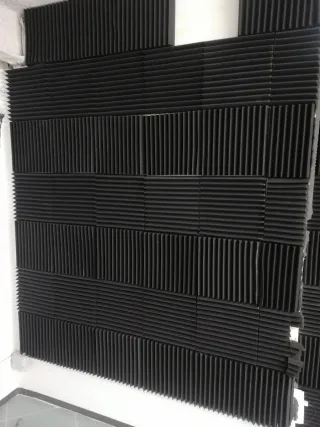 Paneles insonorizantes para aislamiento acústico