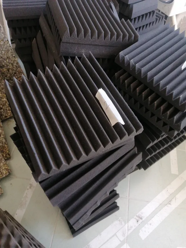 Paneles insonorizantes para aislamiento acústico