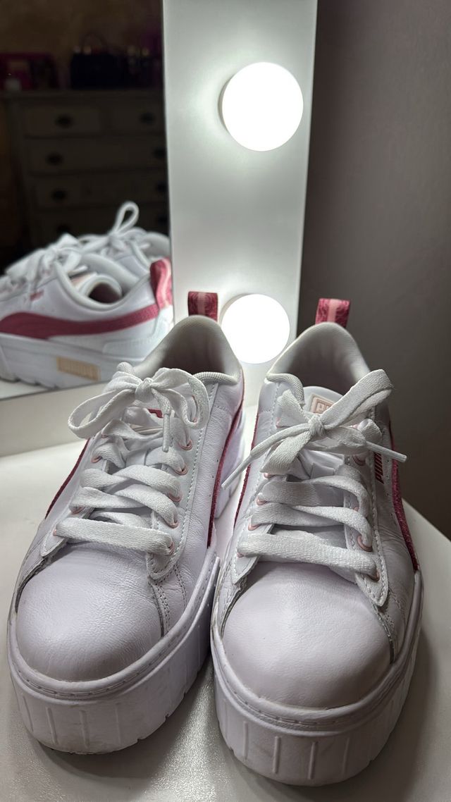 Zapatillas Puma Blancas y Rosas
