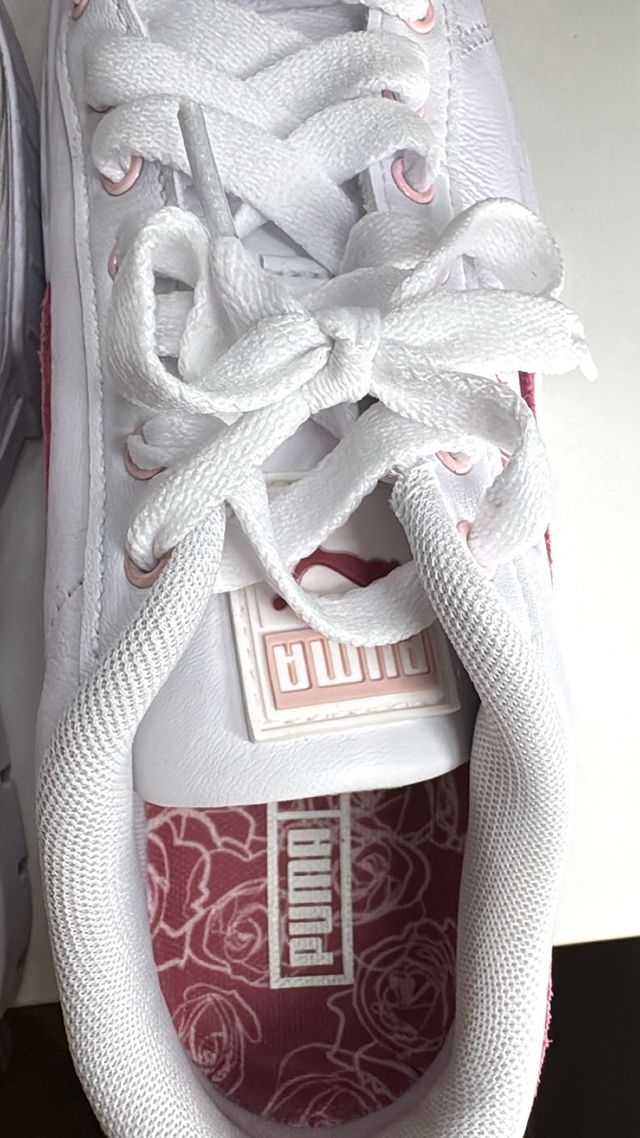 Zapatillas Puma Blancas y Rosas