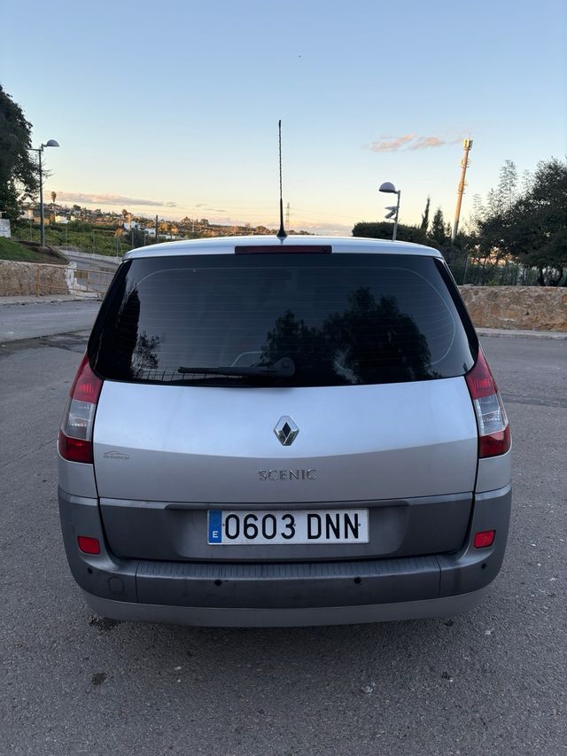 Renault Grand Scenic 2005