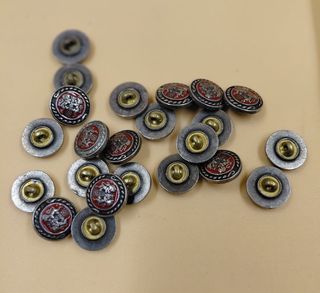 Lotto di bottoni in metallo vintage