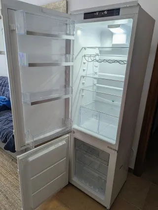 Frigorífico integrable Ikea 700