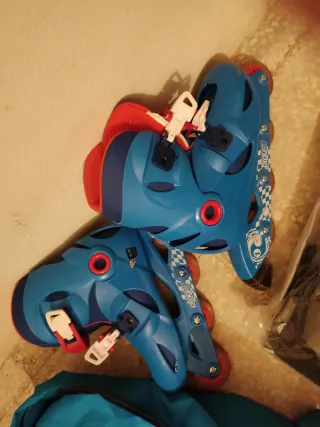 Patines en línea para niños, protecciones y bolsa