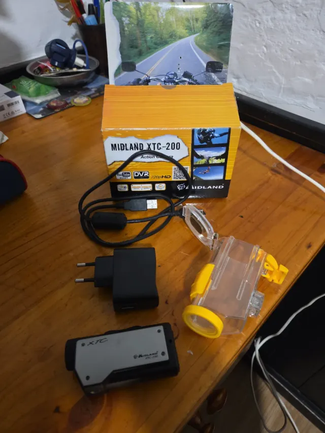 Cámara de acción Midland XTC-200