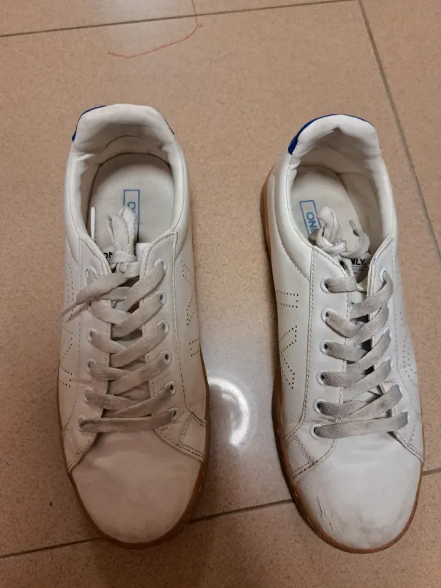 Zapatillas Mujer Blancas y Azules