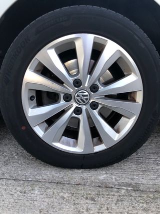 Llantas VW Golf 7 con neumáticos Hankook
