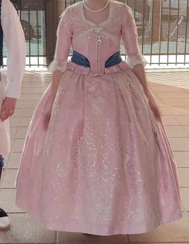 Traje Fallera completo para 10 años aprox.