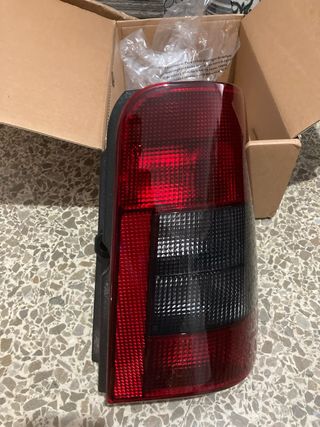 Faro trasero Peugeot Partner