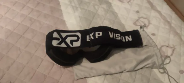 Gafas de esquí con lente roja