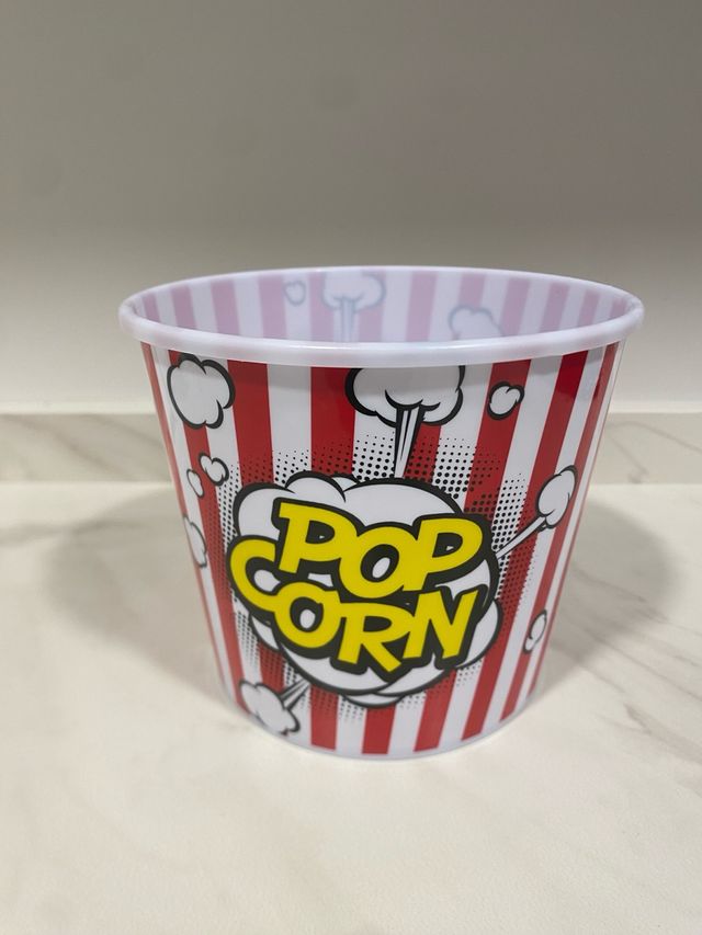 Ciotola di popcorn in plastica